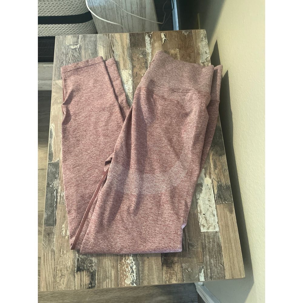 Pink active leggings